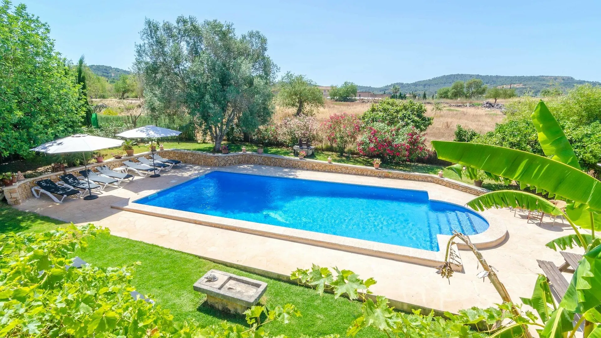 פלניטקס Finca Esporrassar 0*,